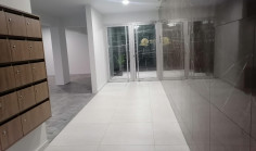 Top floor apt in a modern tower close to the american academy, Larnaca center 