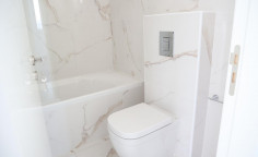 Top floor apt in a modern tower close to the american academy, Larnaca center 