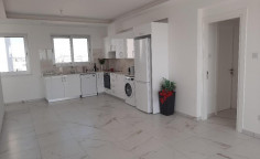 Top floor apt in a modern tower close to the american academy, Larnaca center 