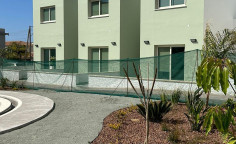 2 bedroom maisonette with swimming pool for sale in Erimi
