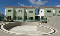 2 bedroom maisonette with swimming pool for sale in Erimi