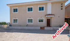 Spacious 3 bedroom house with swimming pool for sale in Pissouri
