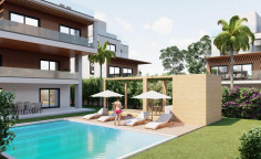 Spacious 5 bedroom house with swimming pool for sale in Parekklisia