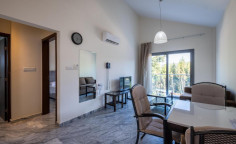 Luxury 1 bedroom apartment with swimming pool for sale in Latsi
