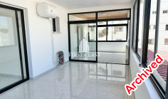Office 165 m2 to rent in Acropolis