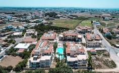 Spacious 2 bedrooms apartment with swimming pool for sale in Kiti