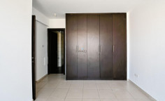 Spacious 2 bedrooms apartment with swimming pool for sale in Kiti