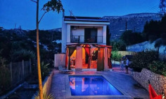 2 bedroom house with swimming pool for sale in Akrounta