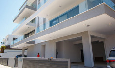 Spacious two beds flat for sale in Agios Athanasios