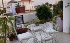4 bedroom stunning house with private swimming pool in Oroklini 