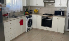 4 bedroom stunning house with private swimming pool in Oroklini 