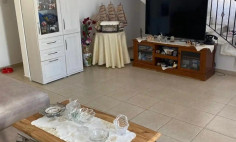 4 bedroom stunning house with private swimming pool in Oroklini 