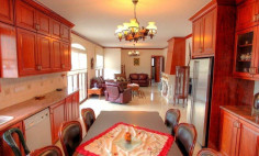 6 bedroom furnished house with swimming pool for sale in Agia Fyla