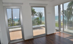 Beachfront house for sale on excellent location on Dekelia road offering the best sea view from beachfront bedroom on the island! Beachfront house for sale on excellent location on Dekelia road offering the best sea view from beachfront bedroom on the island!