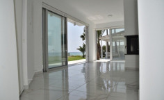 Beachfront house for sale on excellent location on Dekelia road offering the best sea view from beachfront bedroom on the island! Beachfront house for sale on excellent location on Dekelia road offering the best sea view from beachfront bedroom on the island!