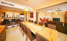 5 bedroom furnished house with swimming pool for sale in Aphrodite Hills