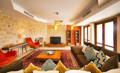 5 bedroom furnished house with swimming pool for sale in Aphrodite Hills
