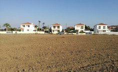 Land in Softades walking distance from the beach , Larnaca