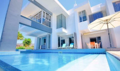 Luxury villa on a big plot of land 