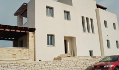 3 bedroom house with swimming pool for sale in Pissouri