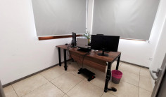 Spacious office to rent in Linopetra
