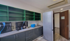 Spacious office to rent in Linopetra