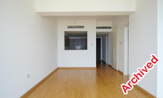 Beach front apartment in Larnaca town 