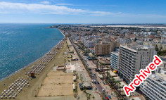 Beach front apartment in Larnaca town 