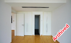 Beach front apartment in Larnaca town 