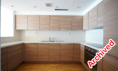 Beach front apartment in Larnaca town 