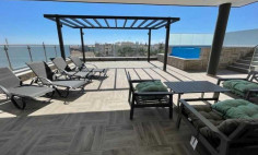 Luxury 3 bedrooms penthouse with swimming pool for sale in Germasogeia