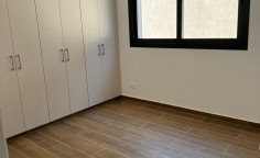 Large apartment for sale in Germasogeia