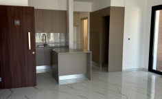 Large apartment for sale in Germasogeia