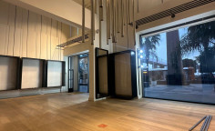 Office 200 m2 to rent in Neapolis