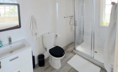 For bedroom house for sale in Paralimni
