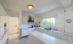 For bedroom house for sale in Paralimni