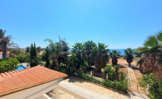 For bedroom house for sale in Paralimni