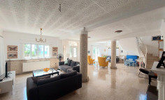For bedroom house for sale in Paralimni