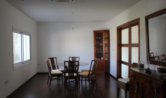 4 bedroom house to rent in Kato Deftera