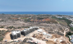 Modern apartment with pool in central Paralimni area 