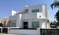 Beautiful 3 bedrooms house for sale in Paralimni