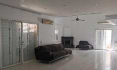 Spacious 4 bedroom house to rent in Strovolos