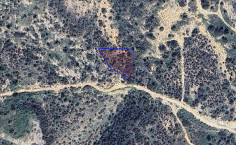 Large 1410m2 field for sale in Maroni village (right of way) , Larnaca