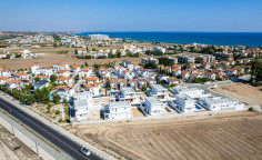 Modern detached house in peaceful Oroklini with pool 