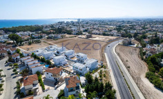 Modern detached house in peaceful Oroklini with pool 