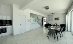 Modern detached house in peaceful Oroklini with pool 