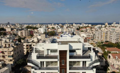 Spacious four bedroom apartment in central Chrysopolitissa 