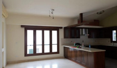 Spacious 6 bedroom house to rent in Makedonitissa