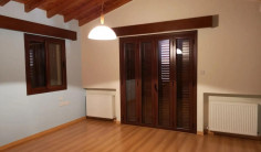 Spacious 6 bedroom house to rent in Makedonitissa