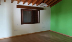 Spacious 6 bedroom house to rent in Makedonitissa